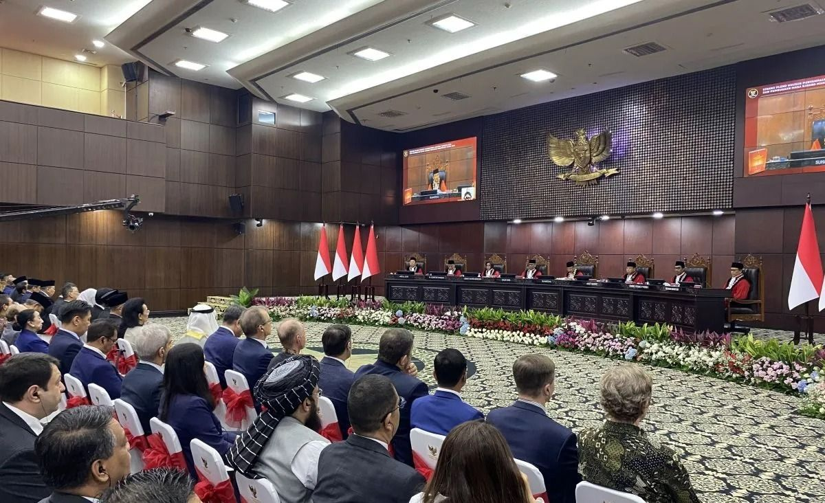 Suhartoyo Dipaksa Baca Pasal KUHP Akibat Banjir Gugatan 2026