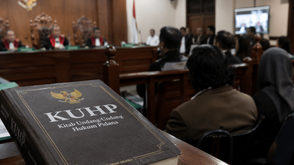 Pasal 160 KUHP: Siapapun Bisa Dijerat Saat Demo, Ini yang Harus Kamu Tahu 7 Pasal 160 KUHP: Siapapun Bisa Dijerat Saat Demo, Ini yang Harus Kamu Tahu
