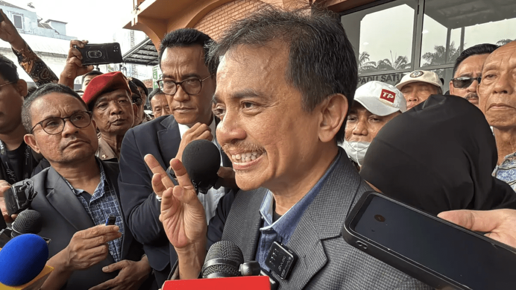 Roy Suryo Menang Praperadilan Sebagian, Ini Pesan Menohok dan Implikasi Hukumnya 7 Roy Suryo Menang Praperadilan Sebagian, Ini Pesan Menohok dan Implikasi Hukumnya