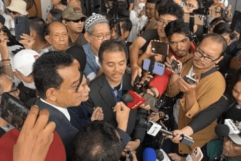 Roy Suryo Menang Praperadilan Sebagian, Ini Pesan Menohok dan Implikasi Hukumnya 10 Roy Suryo Menang Praperadilan Sebagian, Ini Pesan Menohok dan Implikasi Hukumnya